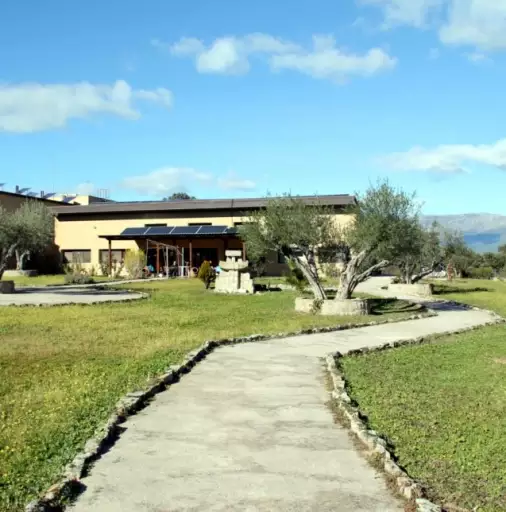 Residencia de Mayores El Olivar Valle del Tiétar entre la Sierra de San Vicente y la Sierra de Gredos